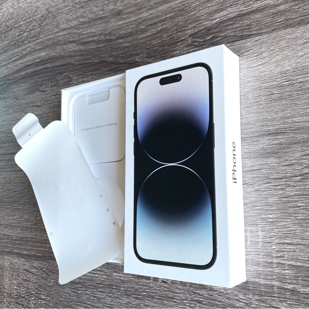 Apple IPhone 14 Pro Box white charger , sticker & bag